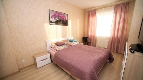 Квартира посуточно — Революции ул. 52Б, Пермь