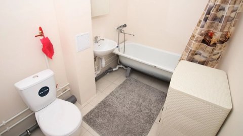 Квартира посуточно — Революции ул. 52Б, Пермь