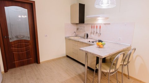 Квартира посуточно — Матросова ул. 3, Томск