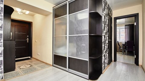 Квартира посуточно — Розы Люксембург ул. 101, Томск