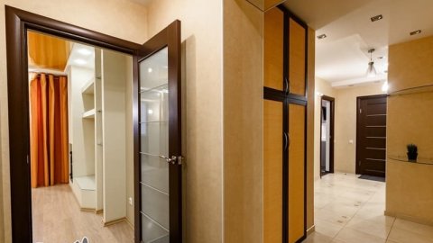 Квартира посуточно — Терешковой ул. 245/2, Оренбург