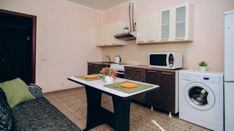 Квартира посуточно — Салмышская ул. 67/1, Оренбург