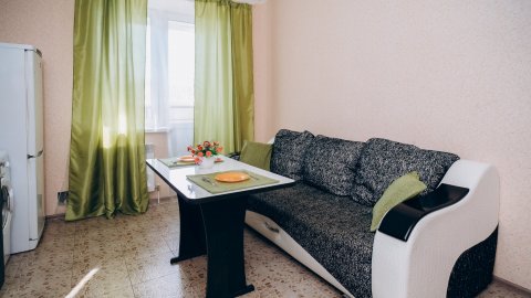 Квартира посуточно — Салмышская ул. 67/1, Оренбург