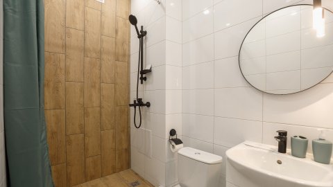 Квартира посуточно — Серафимовича ул. 6, Новосибирск