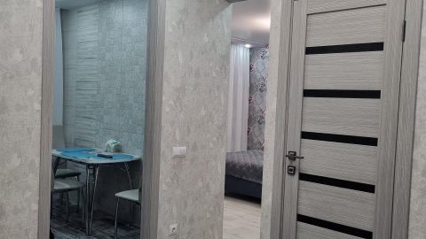 Квартира посуточно — Дружбы пр-т. 85, Волжский