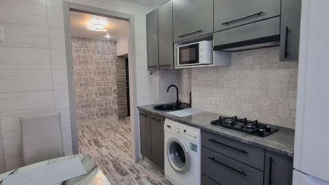 Квартира посуточно — Дружбы пр-т. 85, Волжский