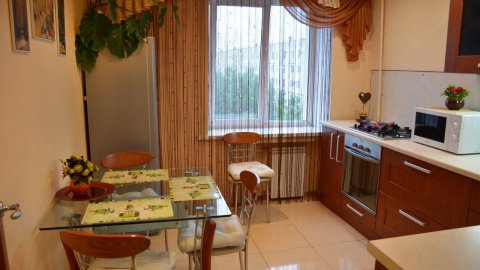 Квартира посуточно — Мира ул. 93, Волжский