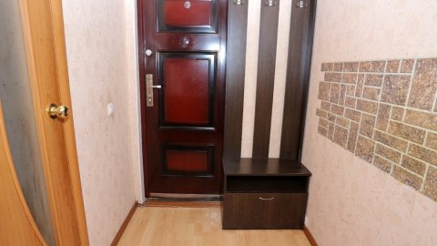 Квартира посуточно — Серова ул. 21, Омск