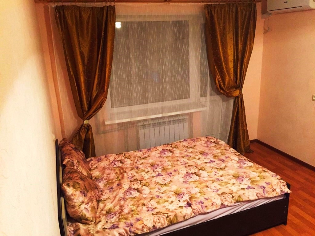 1-комнатная квартира,  Невская ул. 12Б