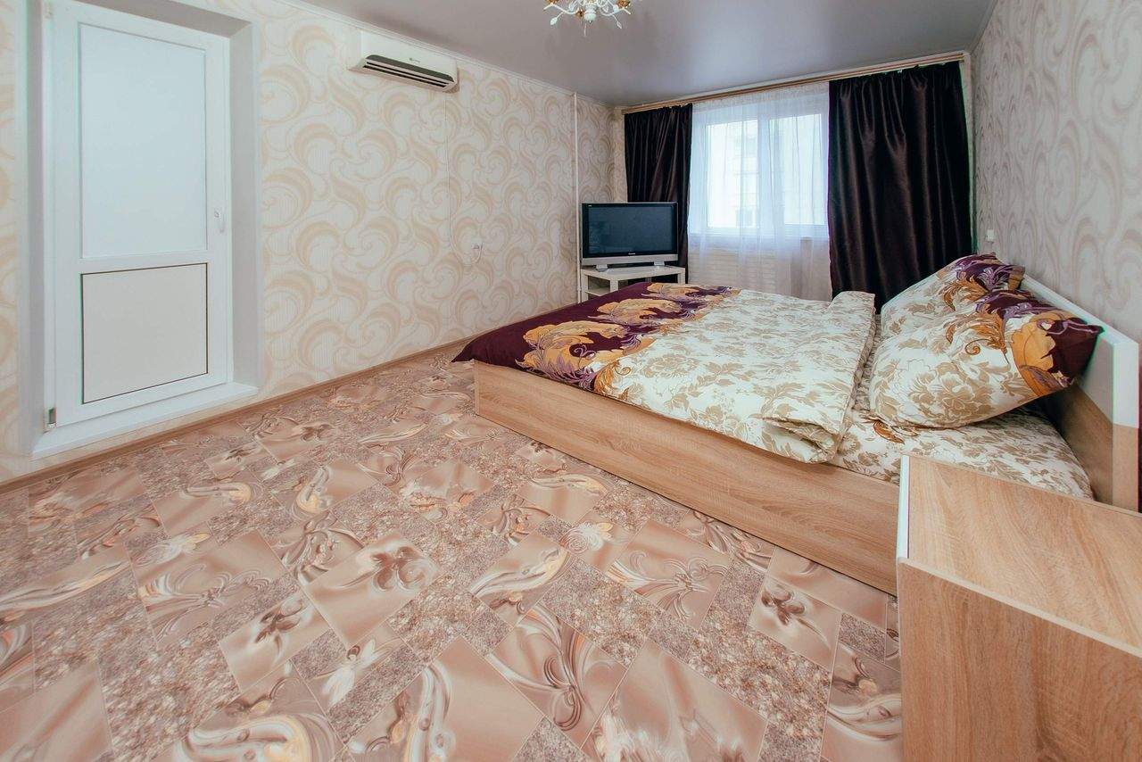 2-комнатная квартира,  Чкалова ул. 57