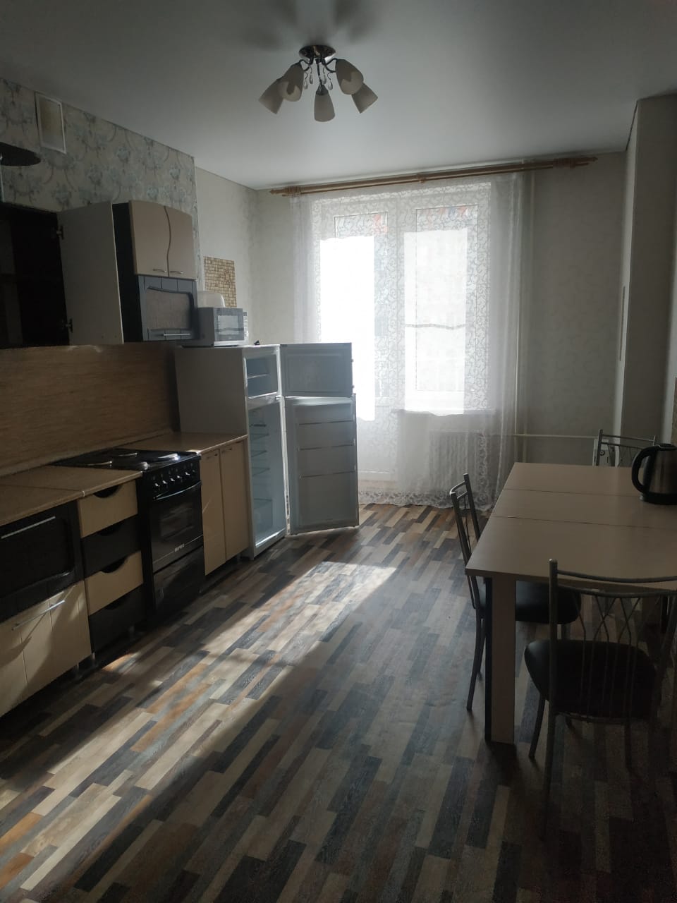 2-комнатная квартира,  Комсомольская ул. 15