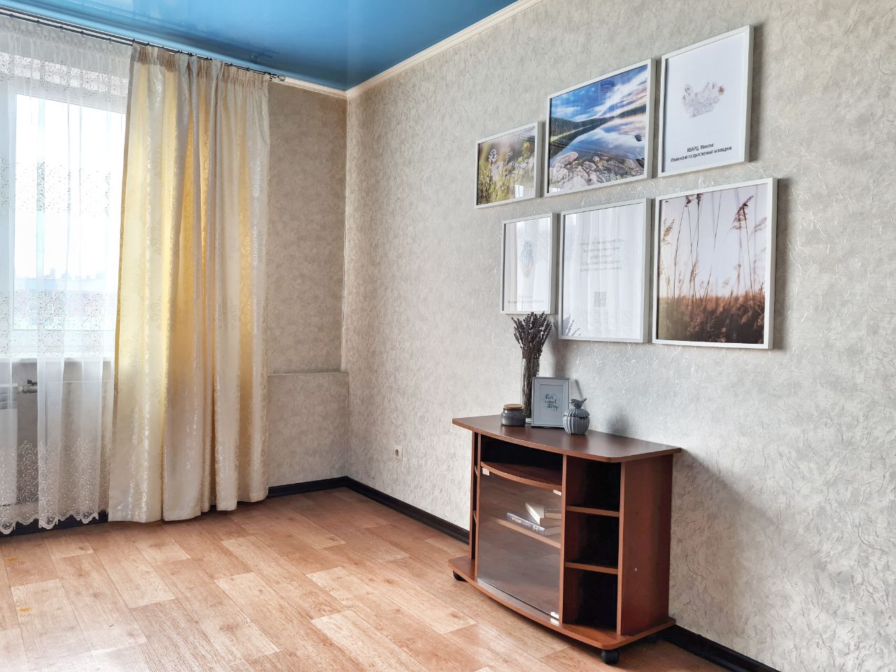 2-комнатная квартира,  Комарова ул. 127Б