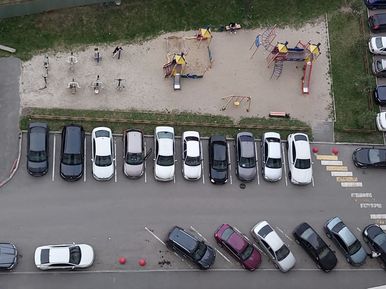 Студия, Университетская Набережная ул. 56