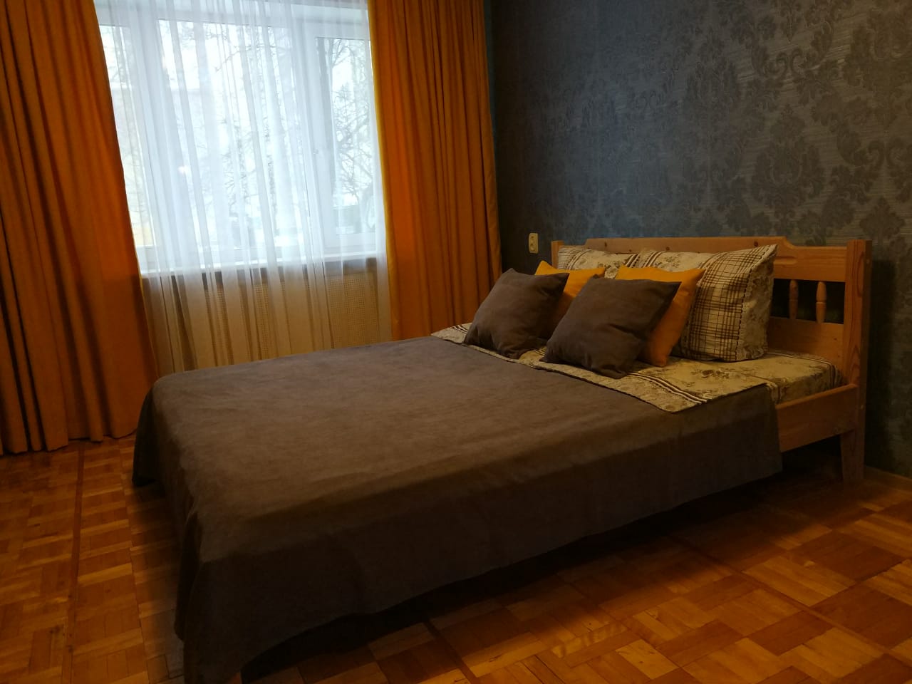 3-комнатная квартира,  Космонавтов ул. 14к2 