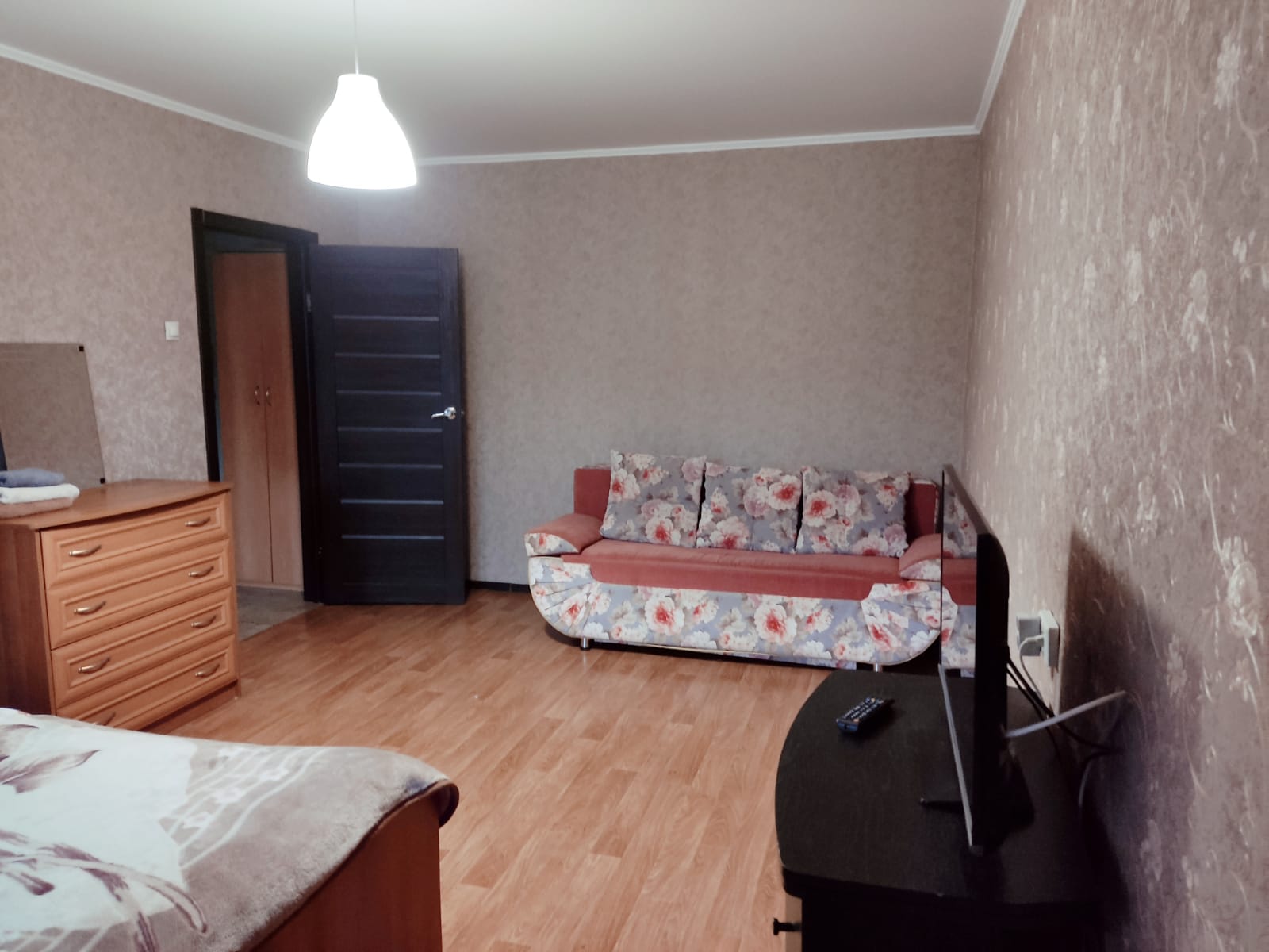 1-комнатная квартира,  Комарова пр-т. 5