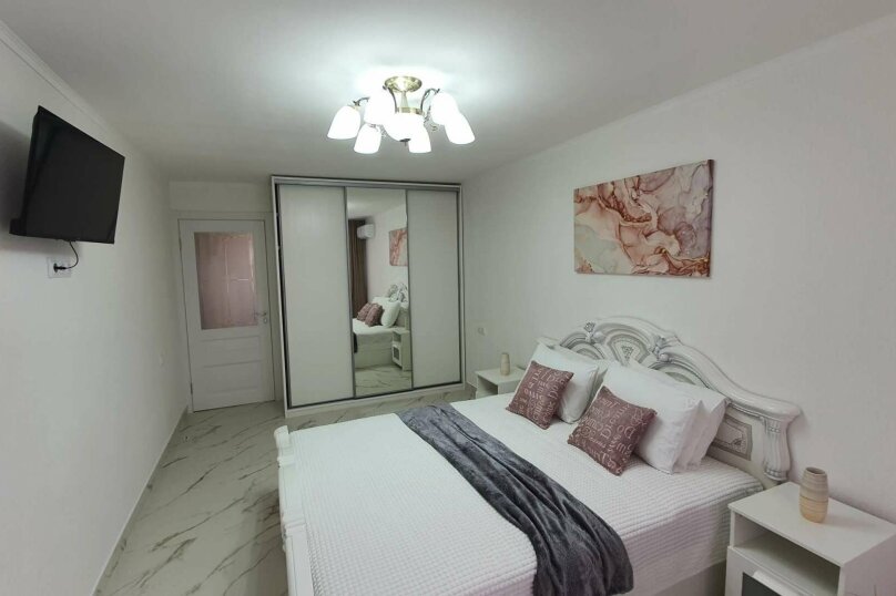 2-комнатная квартира, Меридианная ул. 2