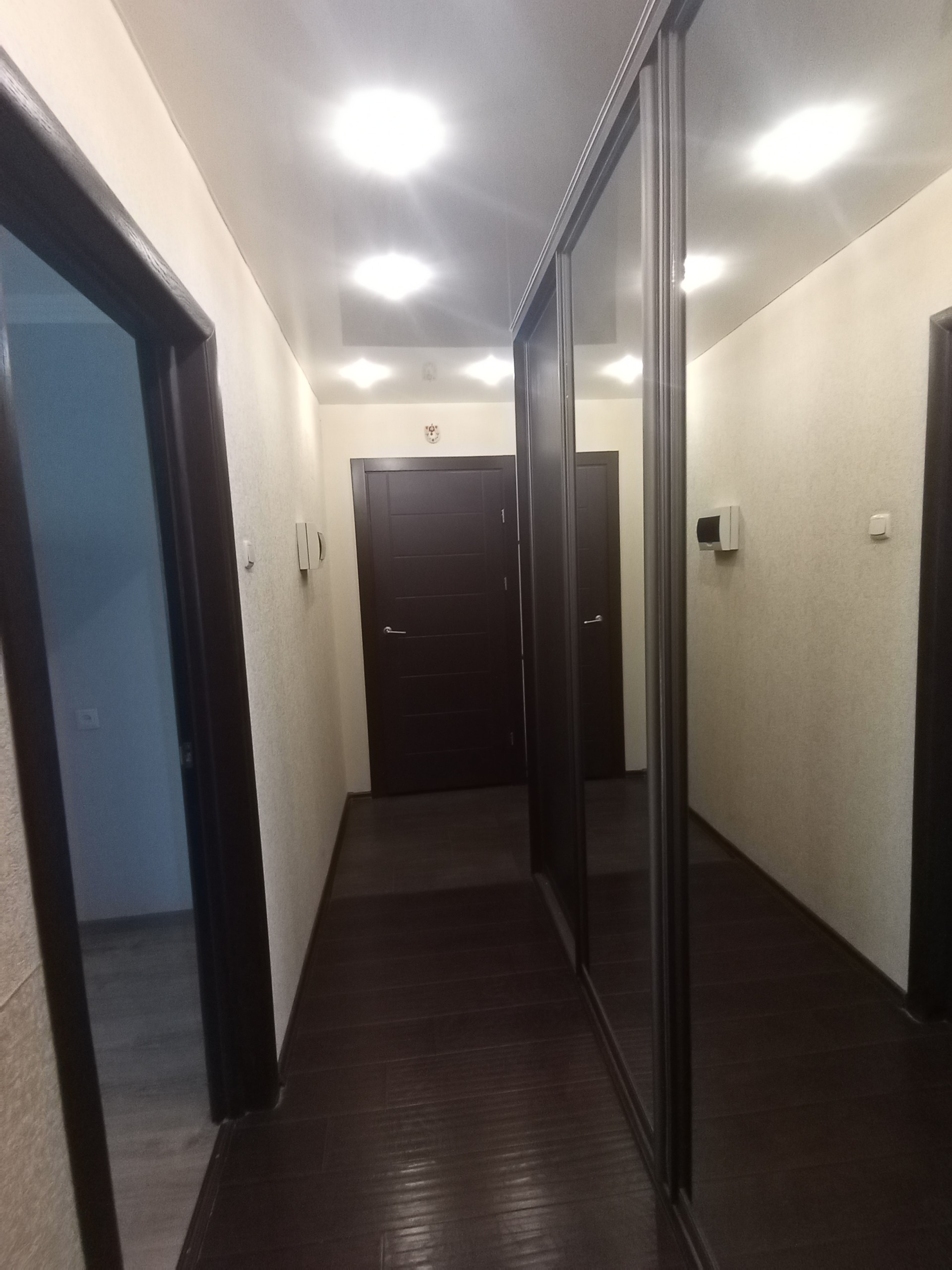 2-комнатная квартира,  Комсомольская пл. 10к2