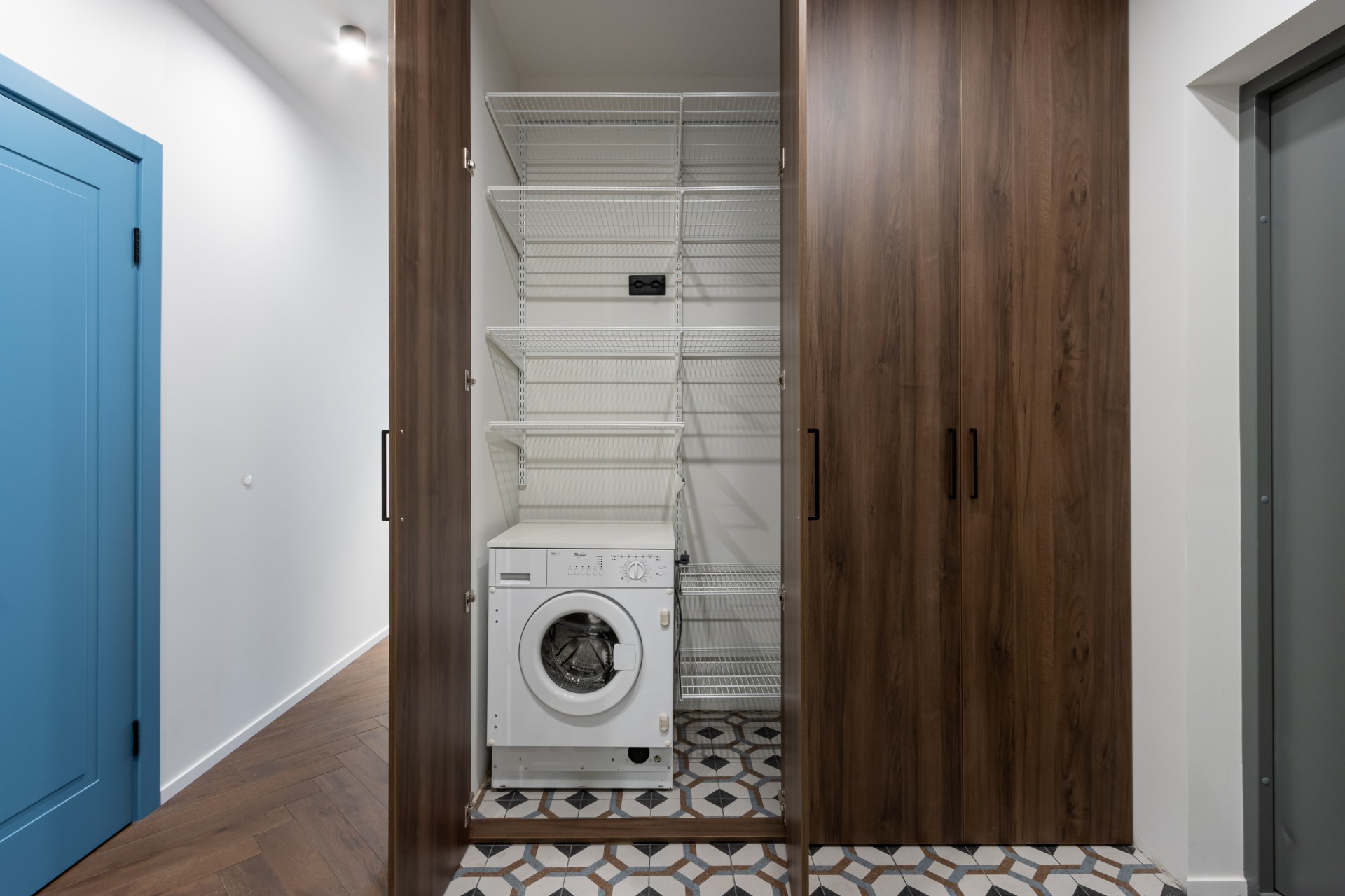 2-комнатная квартира, Лиговский пр-т. 232