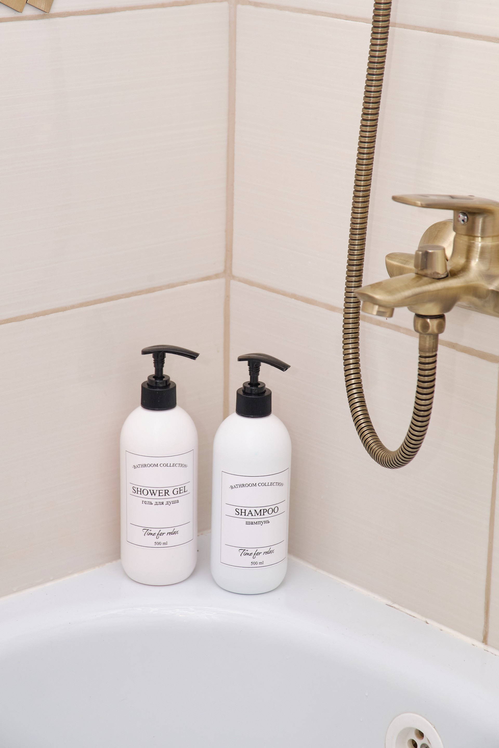 Студия, Крестинского ул. 35