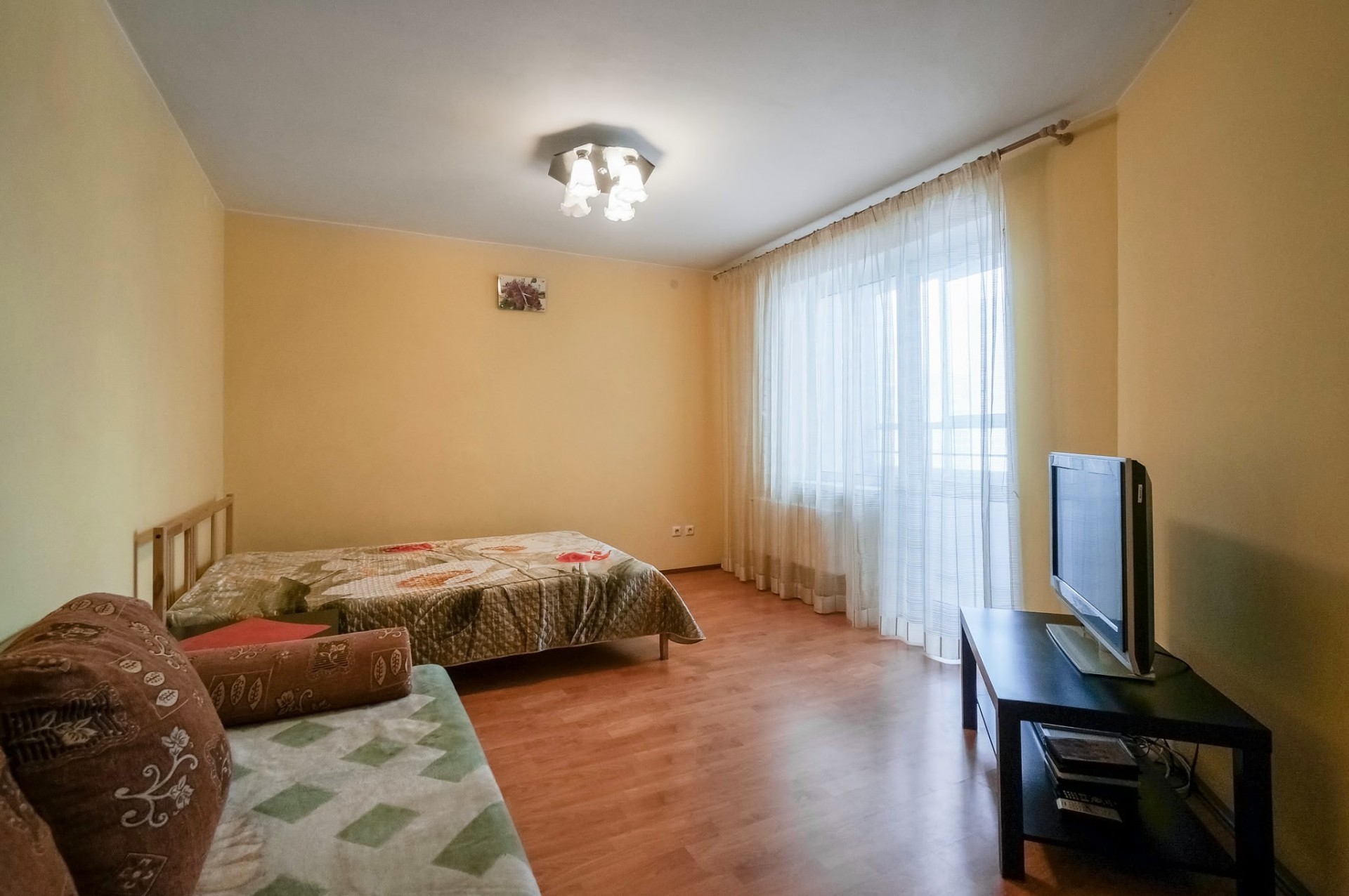 Аренда посуточно квартиры Смоленская д 10. 1 комнатная квартира чкаловский