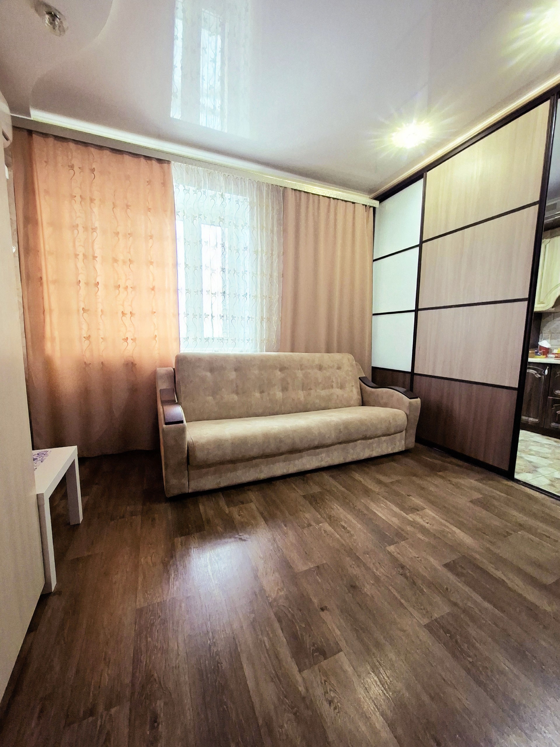 2-комнатная квартира,  Красный путь ул. 105К1