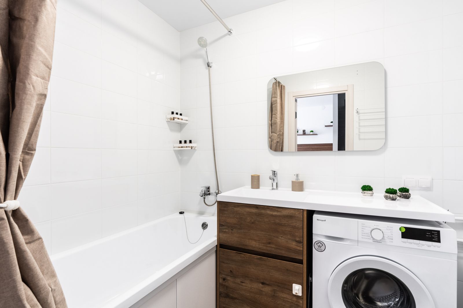 1-комнатная квартира,  Лиговский пр-т. 242