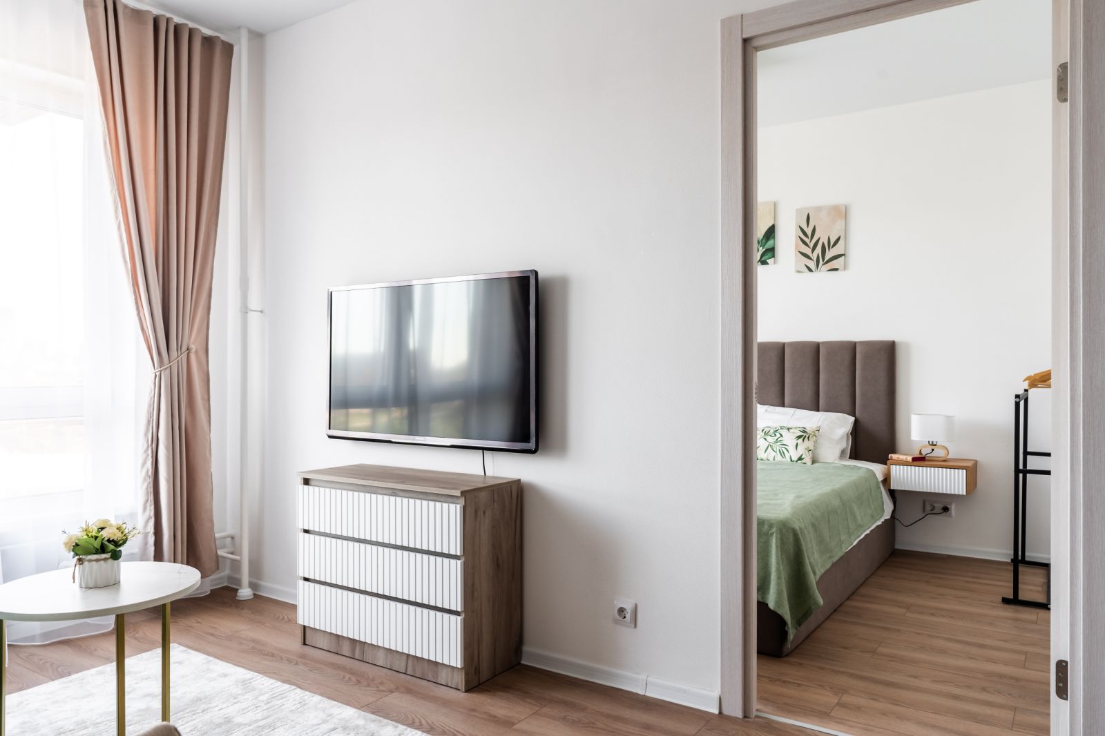 1-комнатная квартира,  Лиговский пр-т. 242