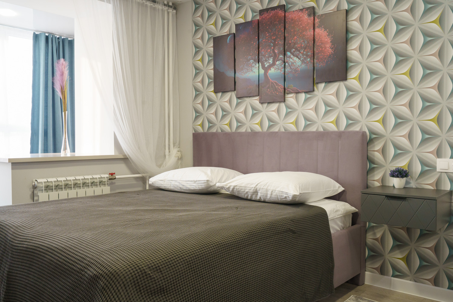 Студия, Киевская ул. 1