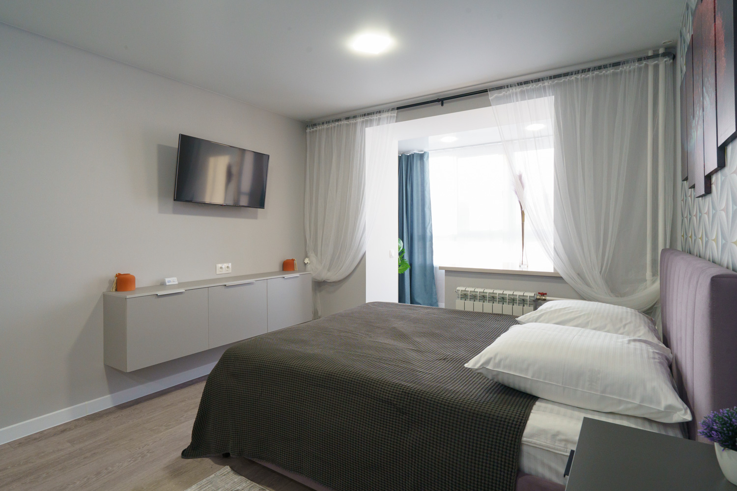 Студия, Киевская ул. 1