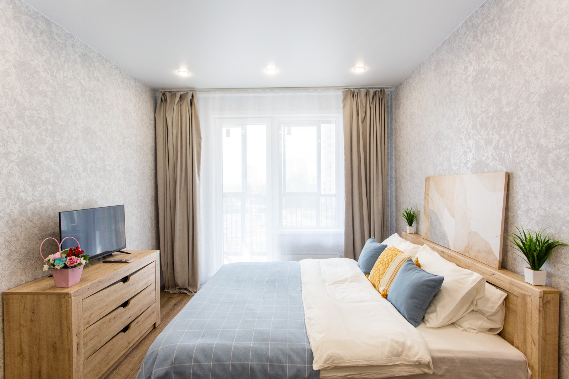 Студия, Игарская ул. 7