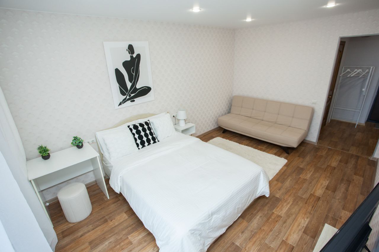 2-комнатная квартира, Кубовая ул. 94