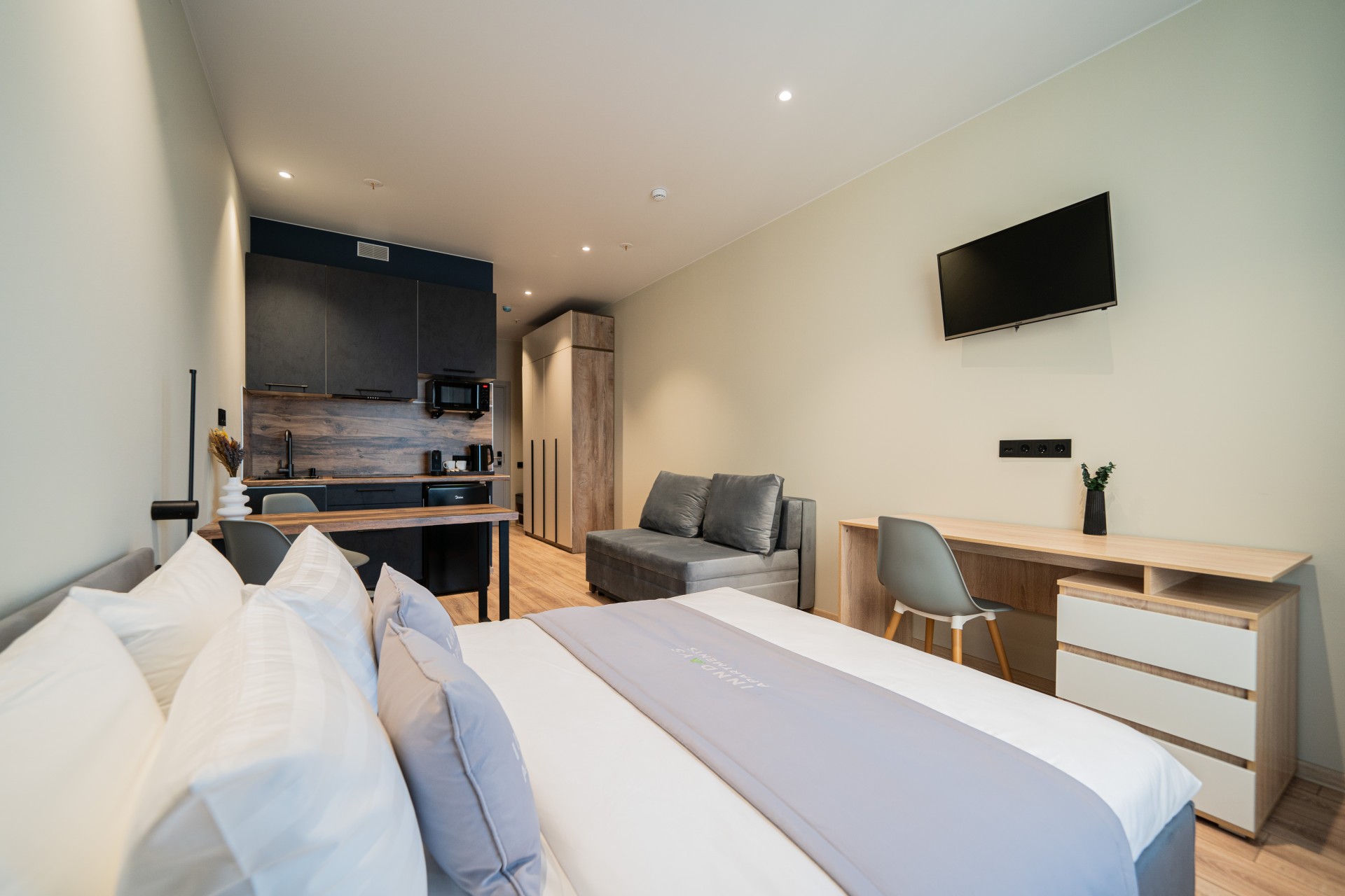 Студия, Энергетиков пр-т 8к2