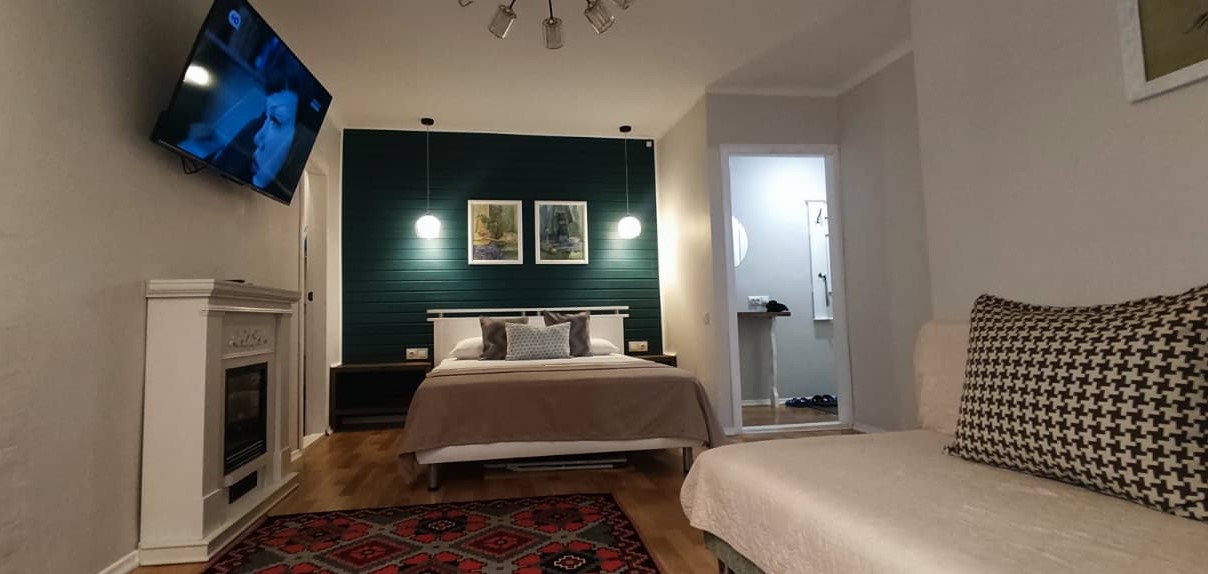 2-комнатная квартира, Аксакова ул. 24