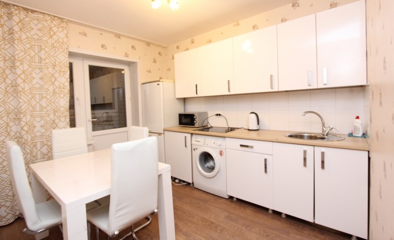 1-комнатная квартира, Геодезическая ул. 4