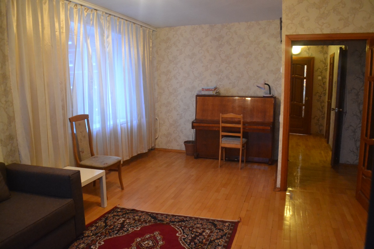 3-комнатная квартира,  Менделеева ул. 116