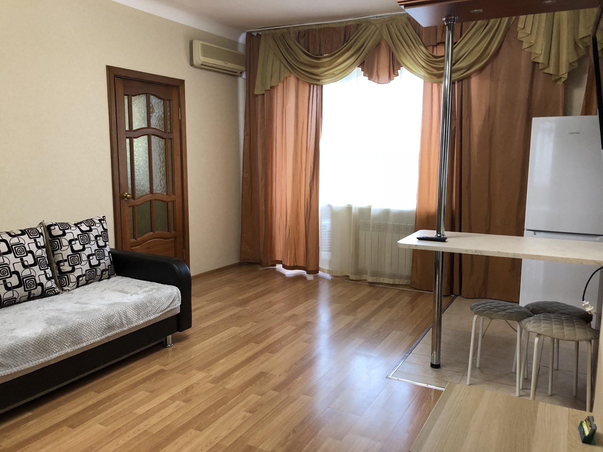 Квартиры октябрь. Проспект октября 122/1. Apartments Romaya Prospekt Oktyabrya 122/1. Проспект 122/1 Уфа. Проспект октября 122 Уфа.