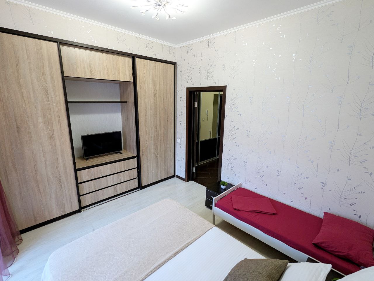 2-комнатная квартира, Чистопольская ул. 32