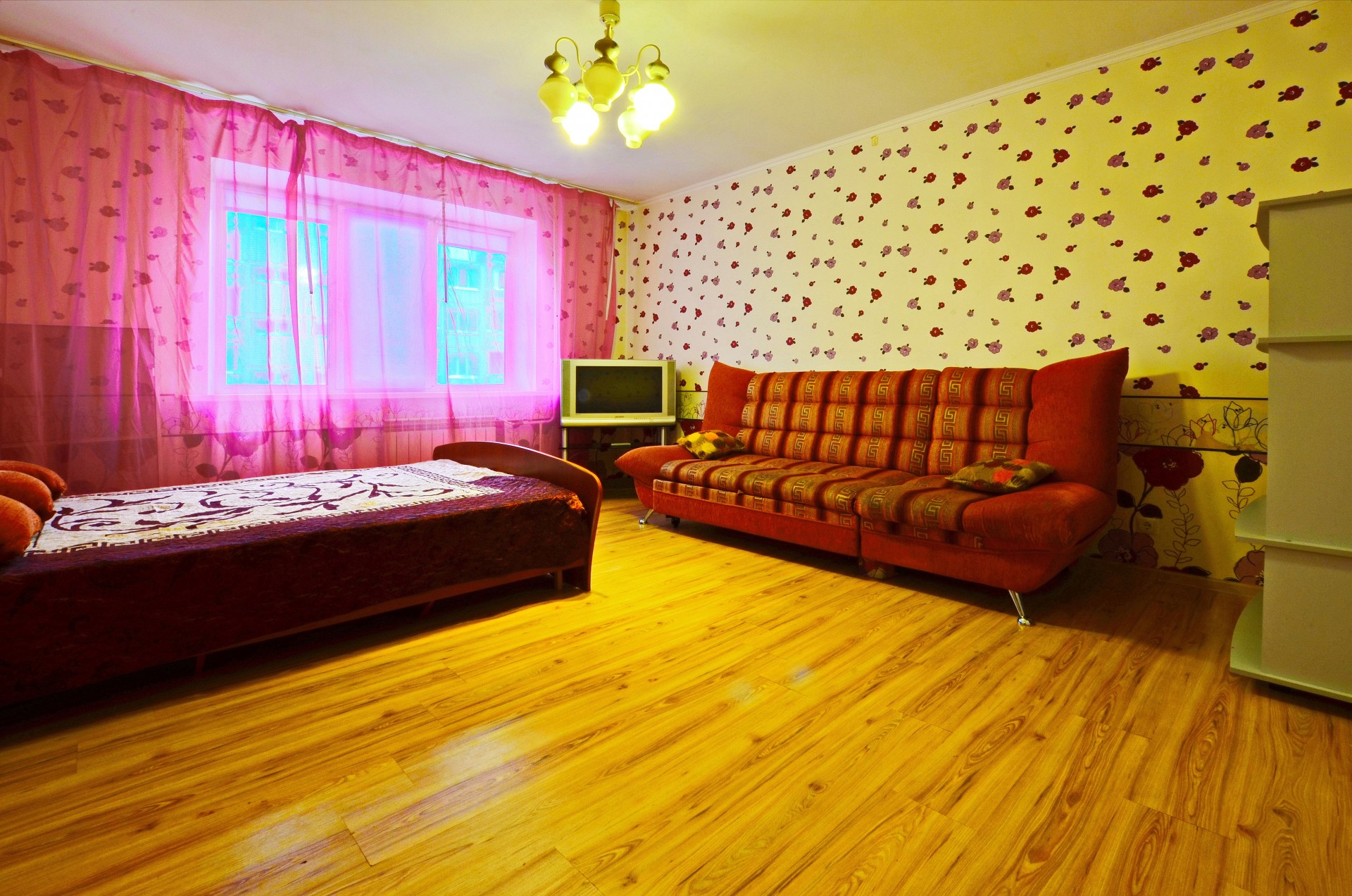 2-комнатная квартира,  Ставропольская ул. 74Б 