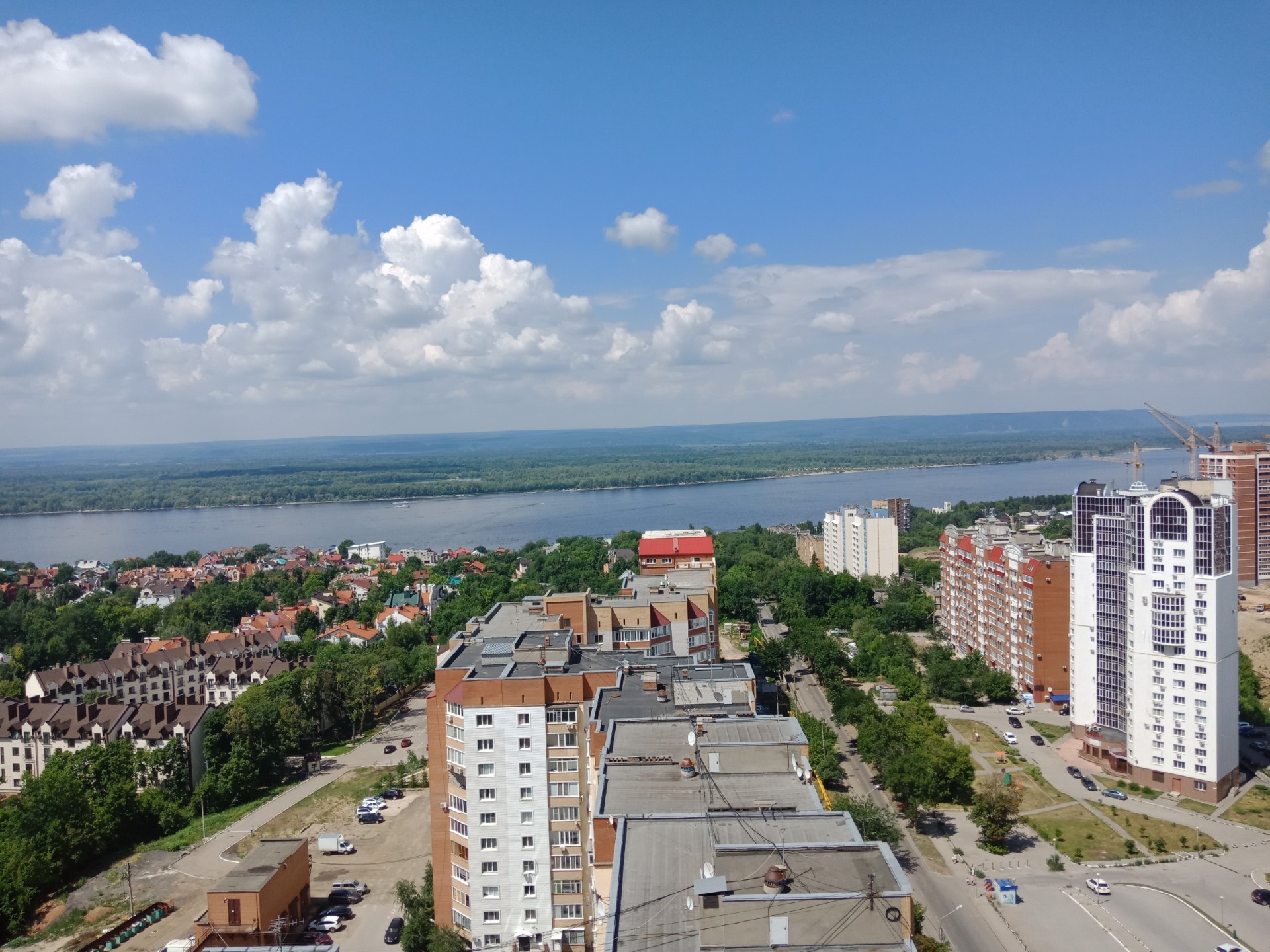 Студия, Советской Армии ул. 238А