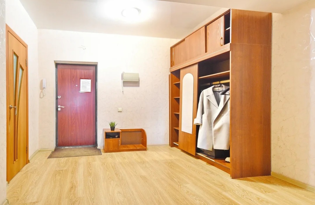 2-комнатная квартира,  Ленинская ул. 310