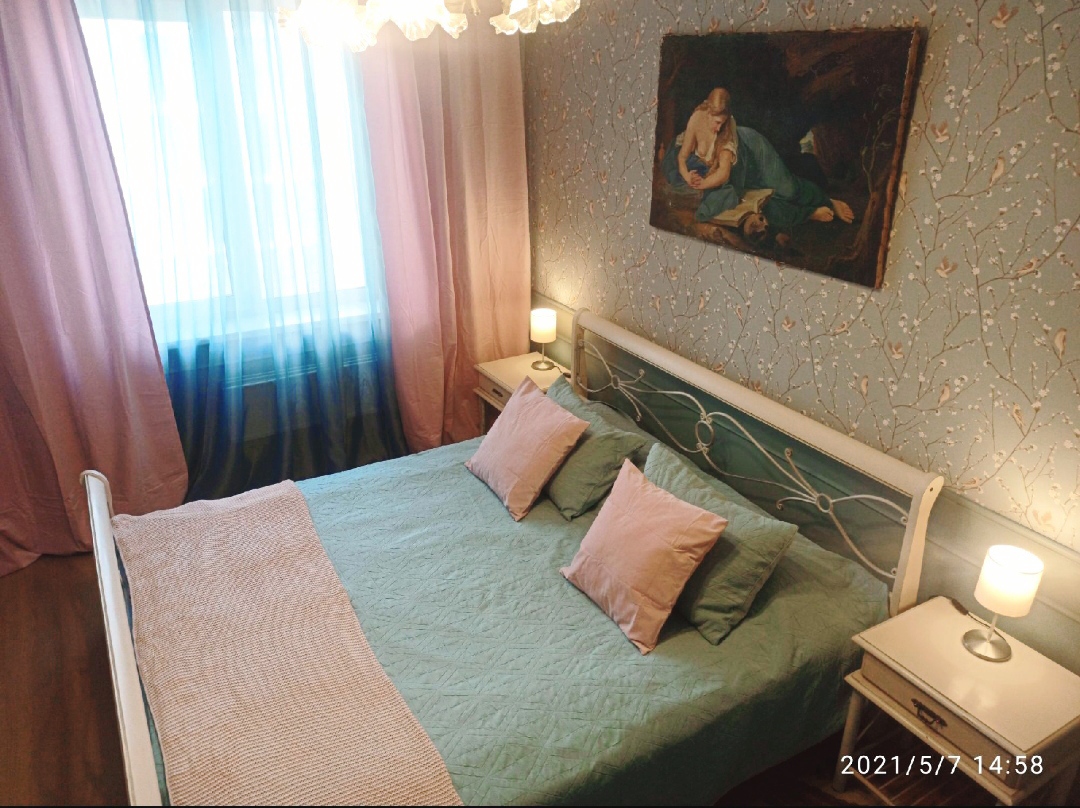 2-комнатная квартира,  Красина ул. 60