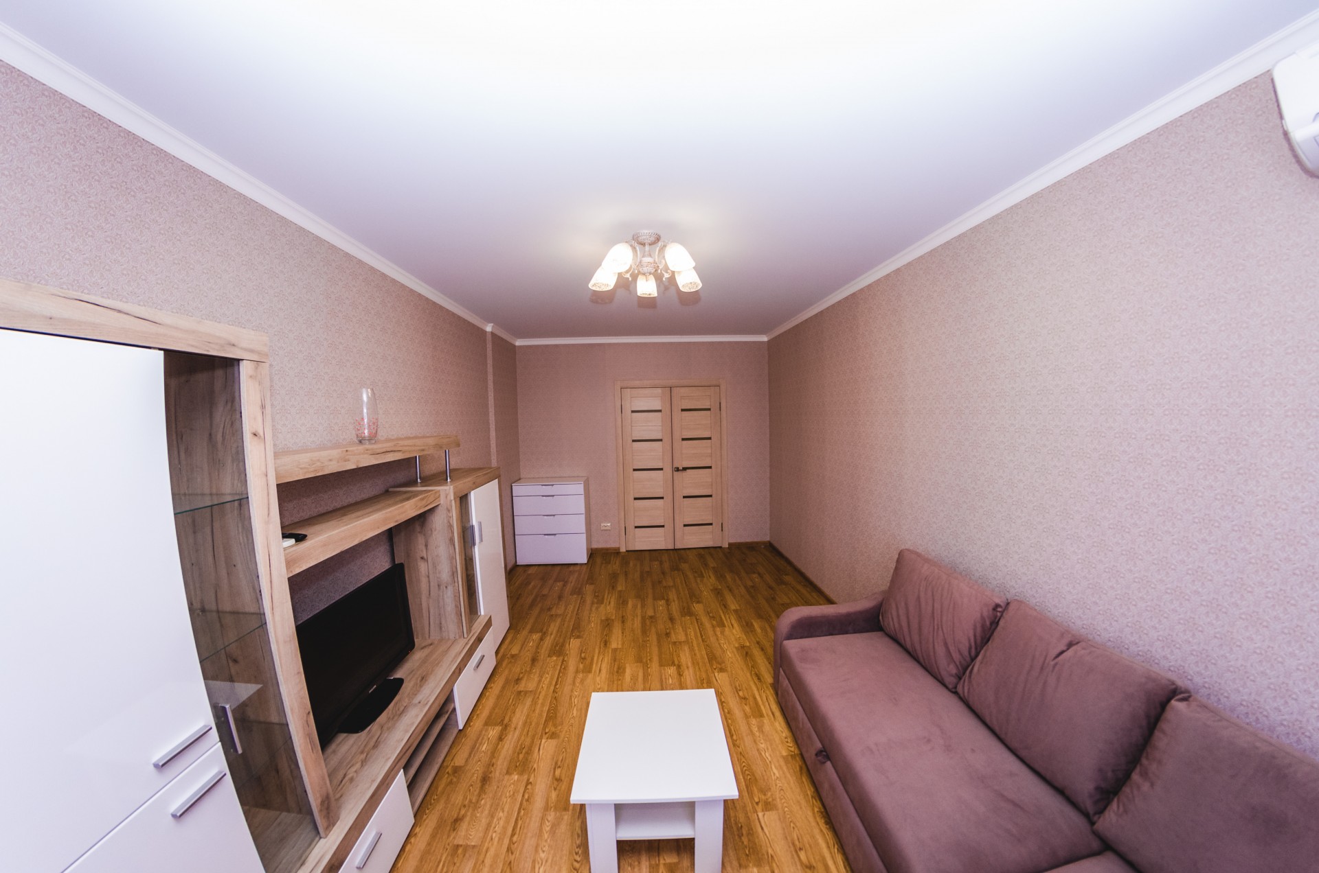 2-комнатная квартира,  Ленинский пр-т. 124Б