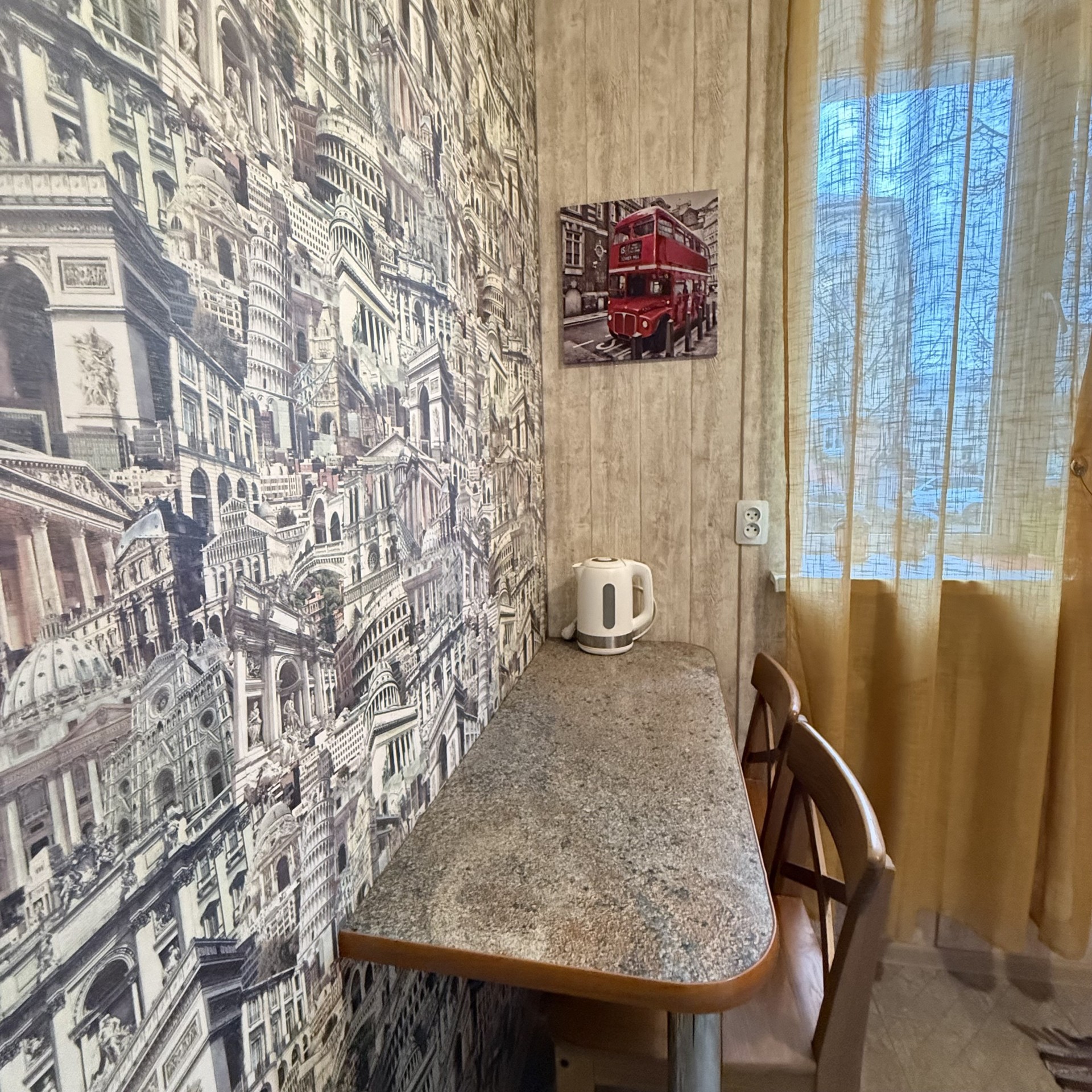 1-комнатная квартира, Славы пл. 2