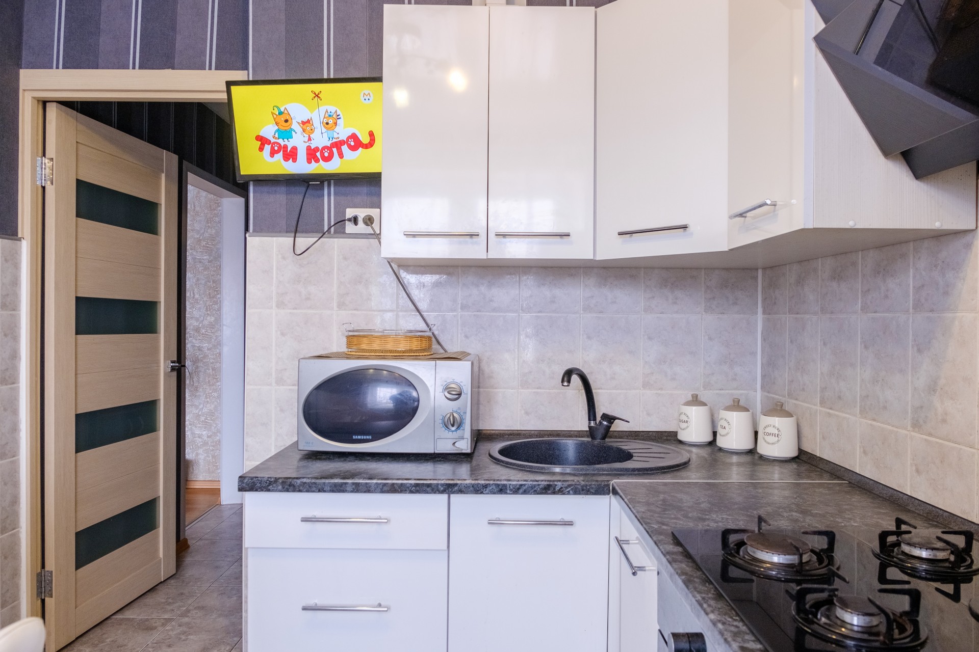 2-комнатная квартира, Фомичева ул. 8