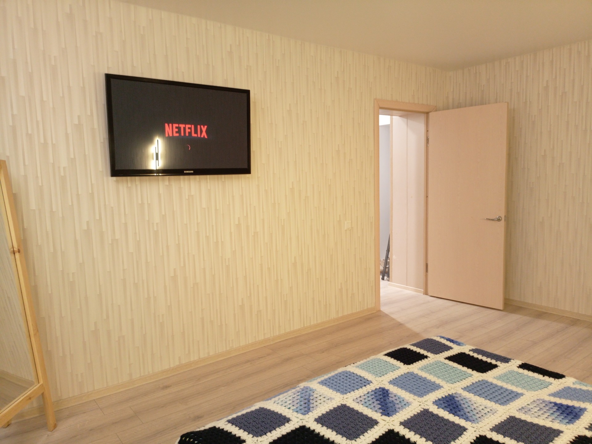 1-комнатная квартира, Строителей пр-т 8