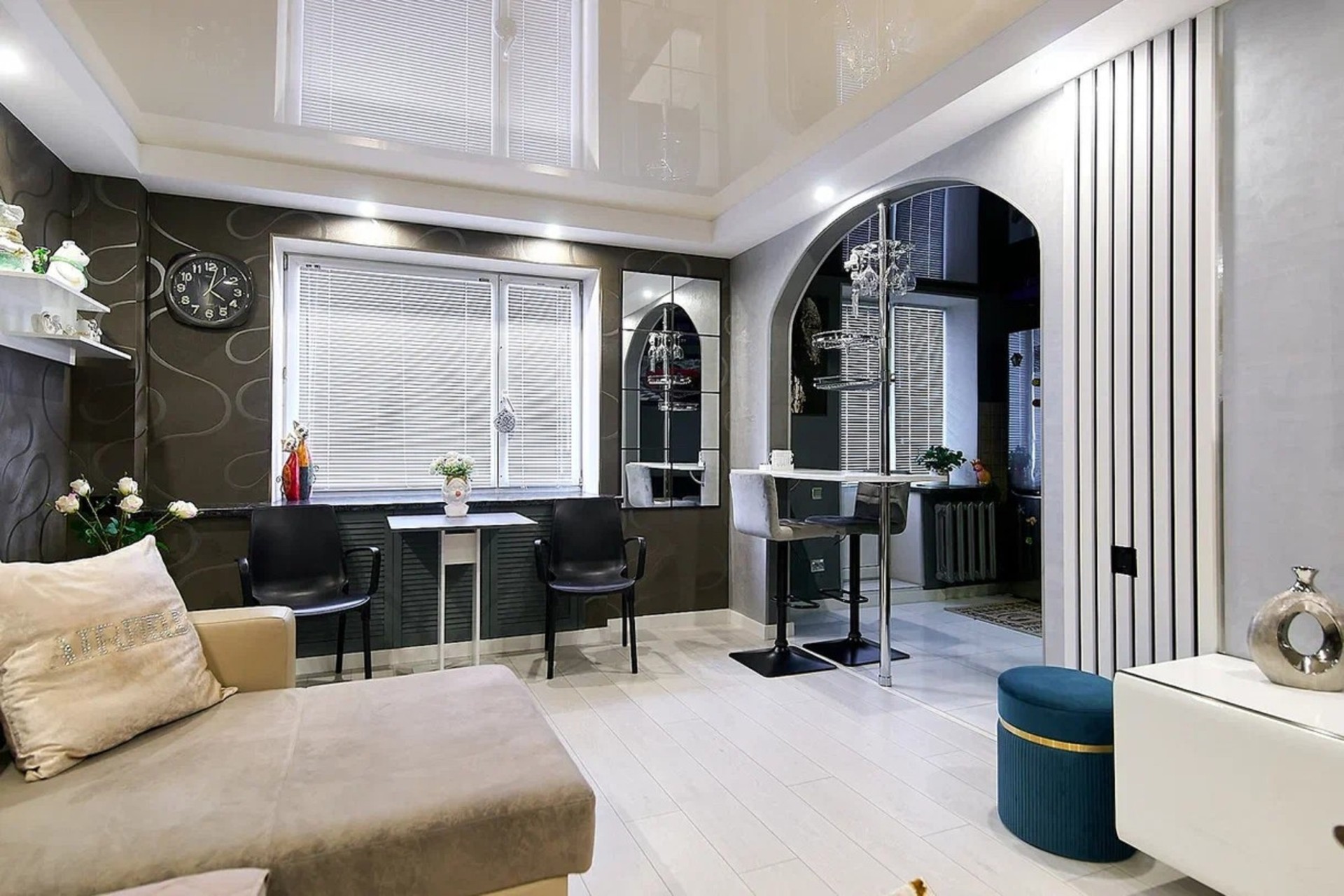 Студия, Богдановича Максима ул. 118