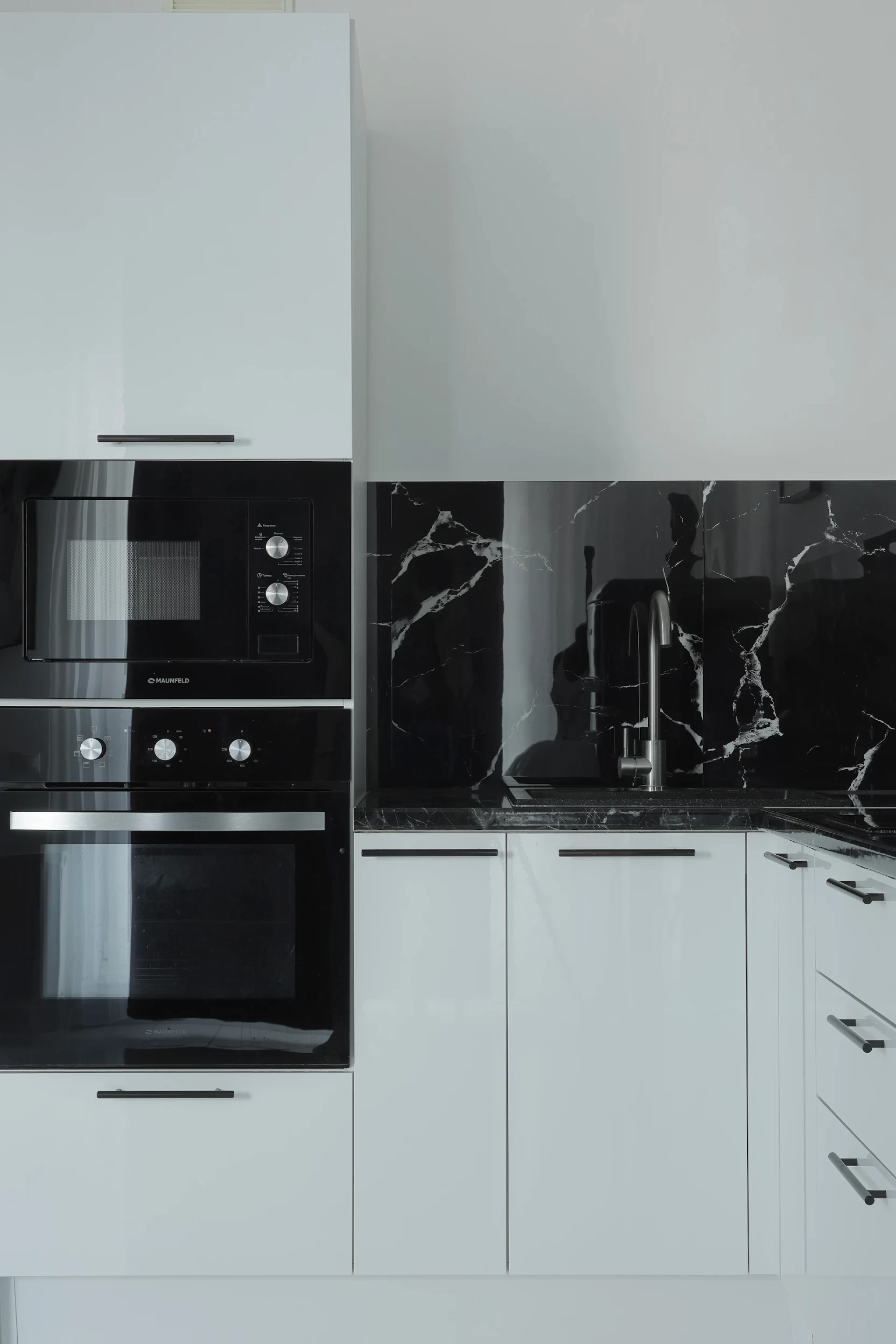 Студия, Купалы Янки пр-т 88Б