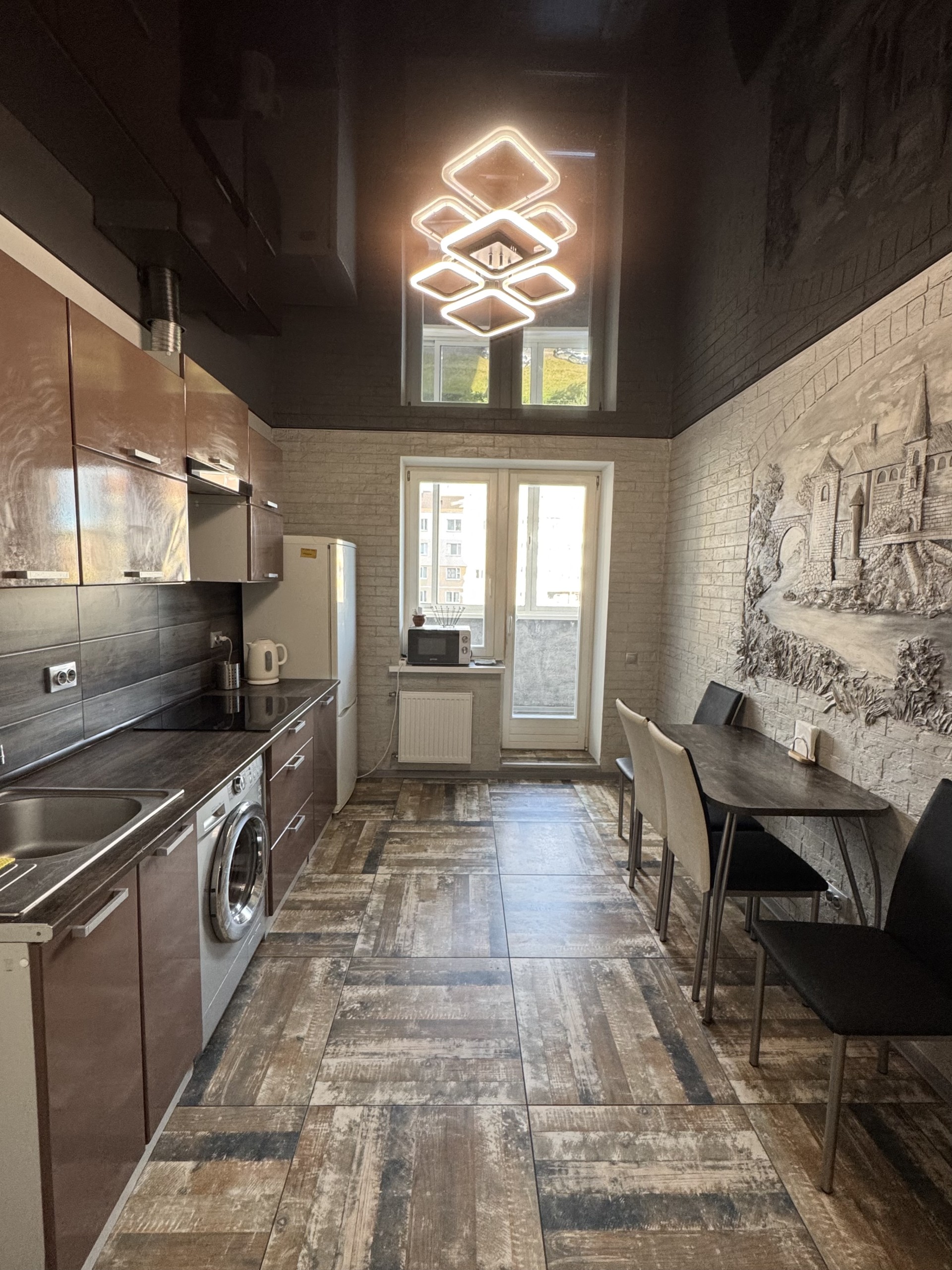 2-комнатная квартира, Черняховского пр-т 44