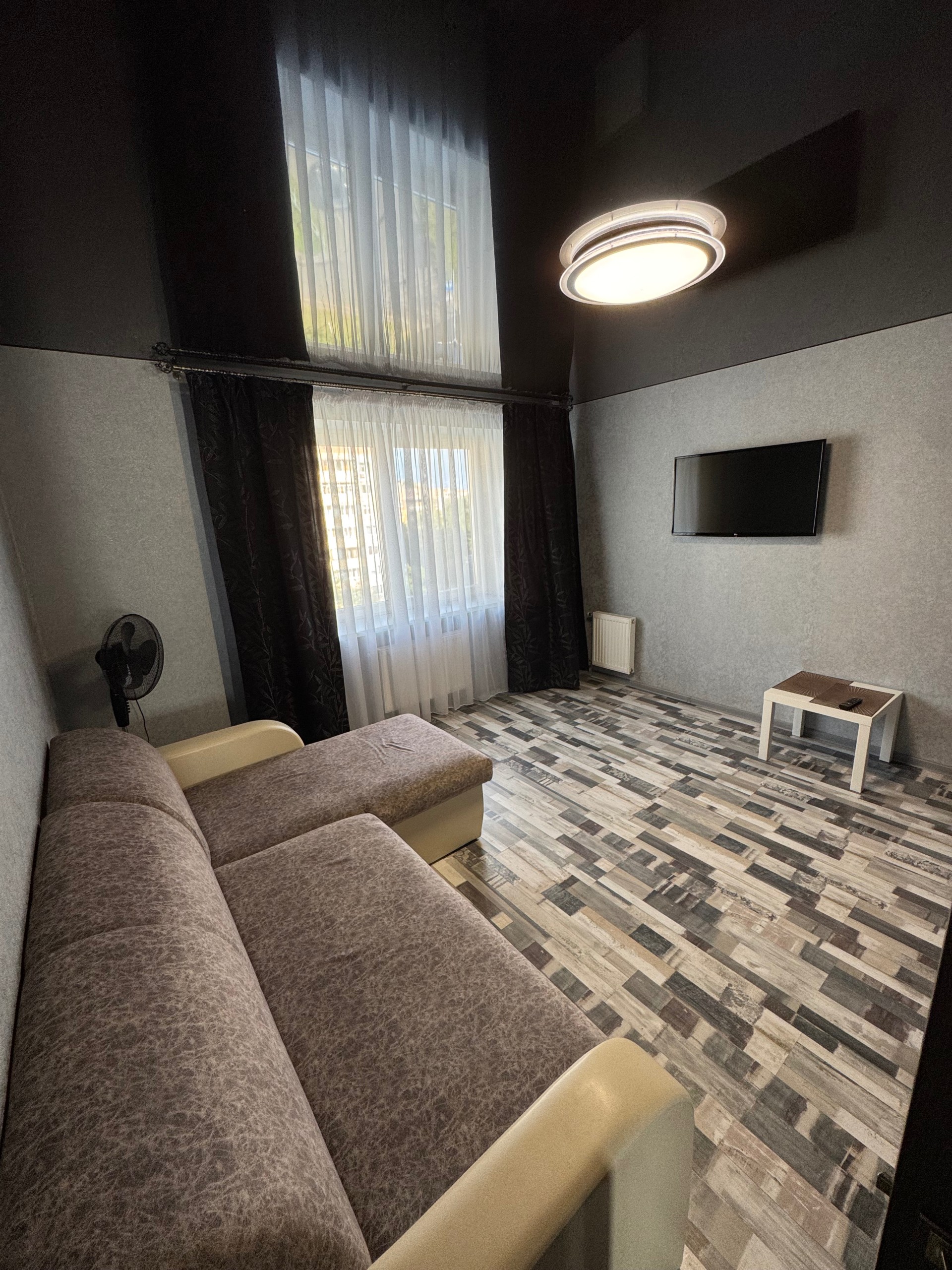 2-комнатная квартира, Черняховского пр-т 44