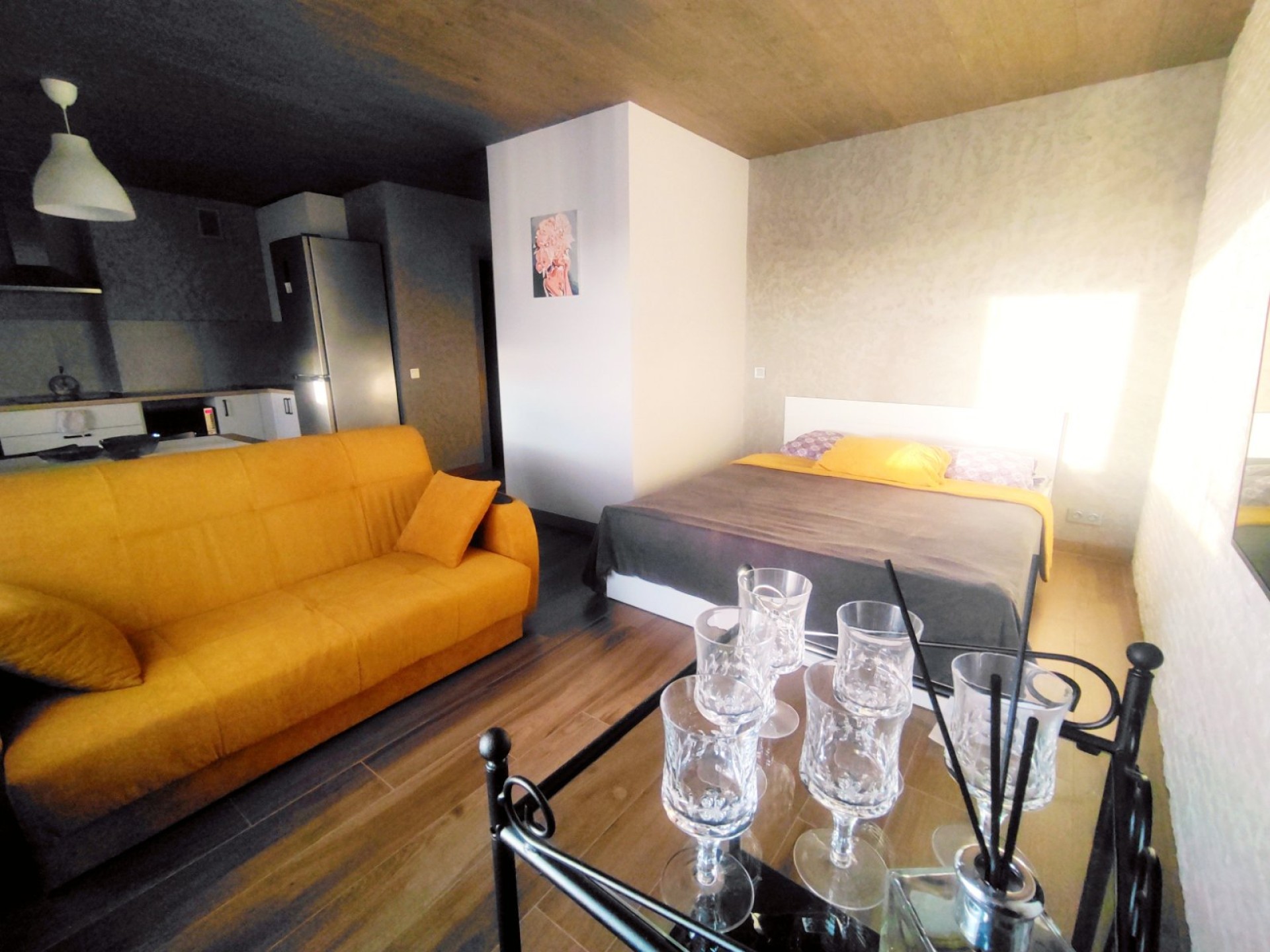 Студия, Московский пр-т 83